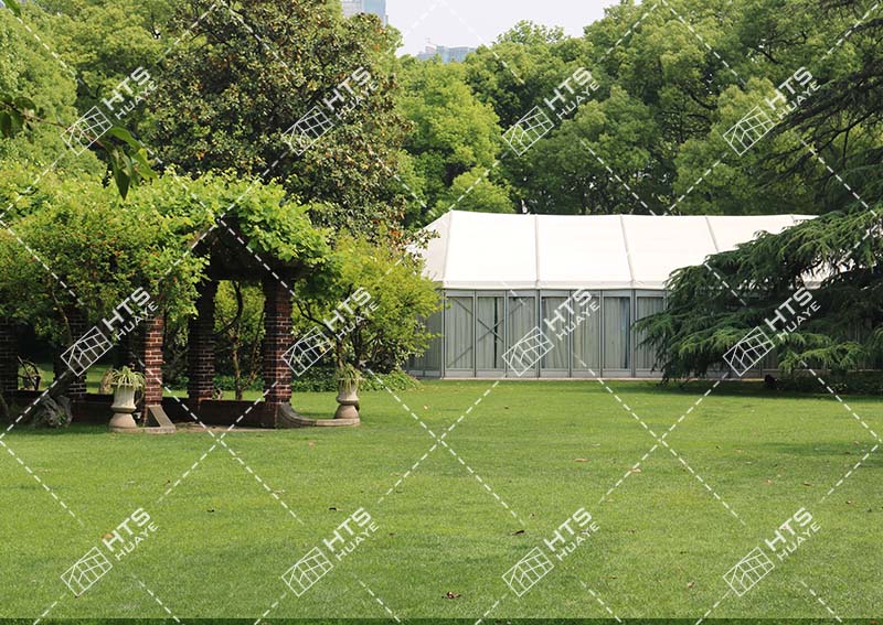 鋁合金結(jié)構(gòu)篷房在五星級酒店行業(yè)的應用，不是住宿，而是活動空間